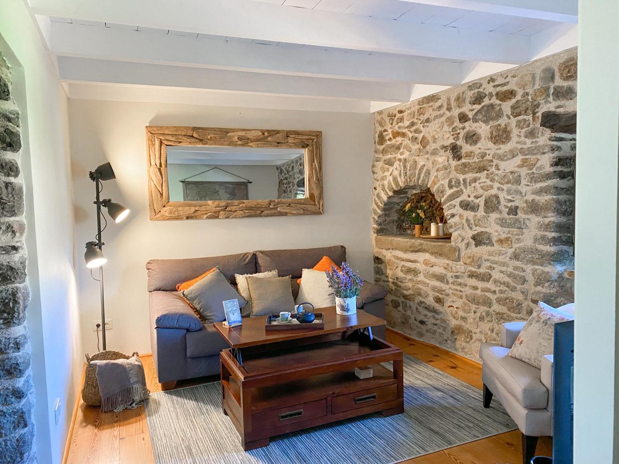 Monells - Casa Rural - Can Felip Exterior photo